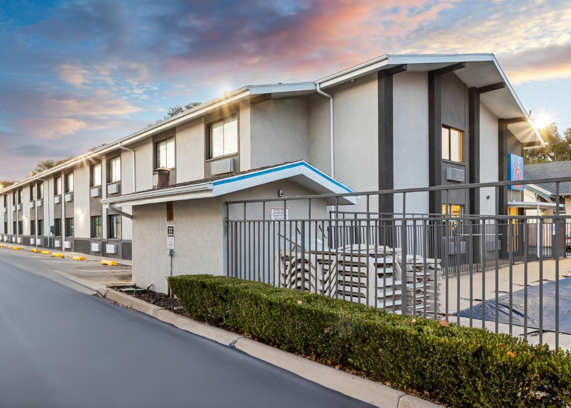 Motel 6 Ogden, Ut- Downtown Εξωτερικό φωτογραφία